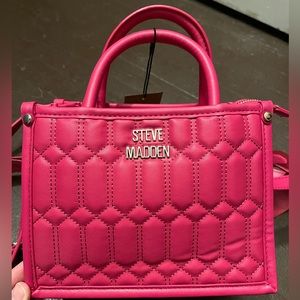 NWT Steve Madden fuschia Bniko hand or shoulder bag